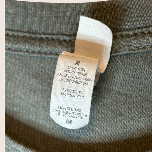 🧌 BIG FOOT BELIEVE GOLD BEACH OREGON SOUVENIR T-SHIRT SHORT SLEEVE GRAY MEDIUM - Picture 3 of 3